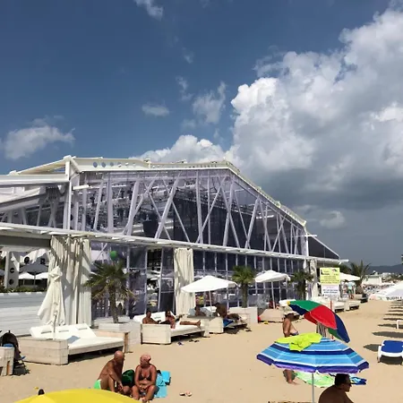 Elit 2 ساني بيتش